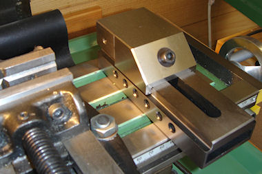 New vice on mill table