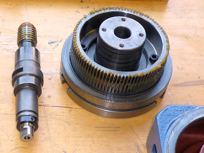 worm and cam shaft assembly