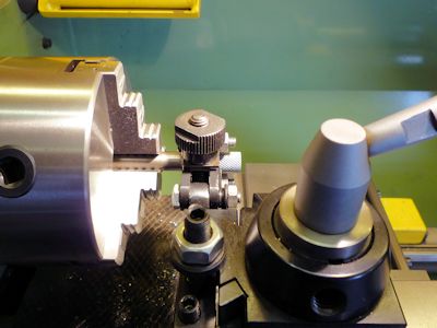 Knurling With Clamp Knurl Tool